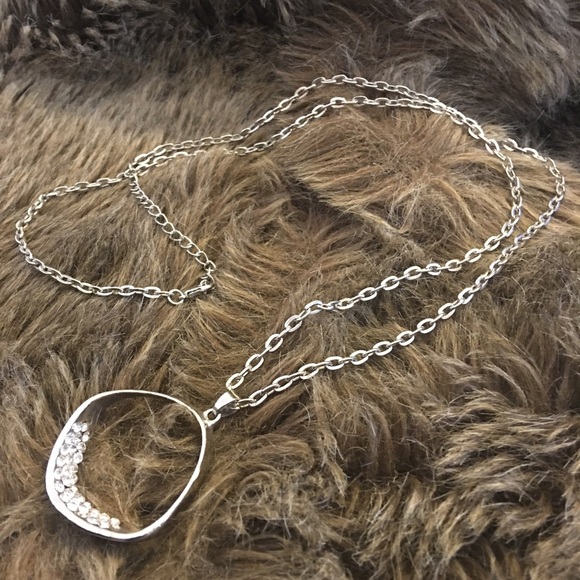 Silver rhinestone shadow box pendant on chain - Picture 8 of 8